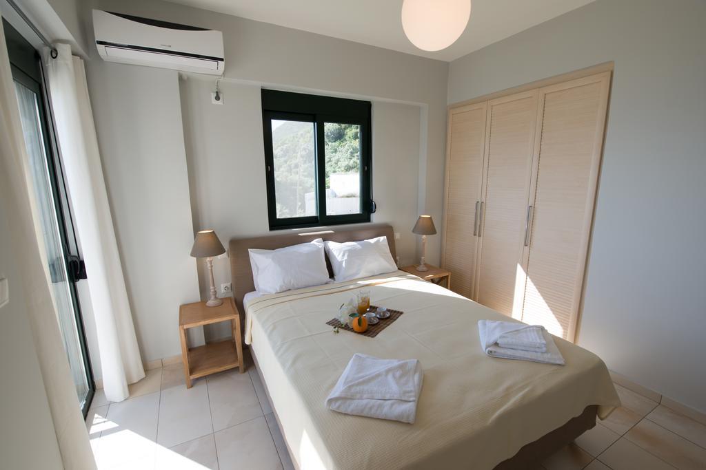 Villa Pearl Mansions Nikiana Esterno foto